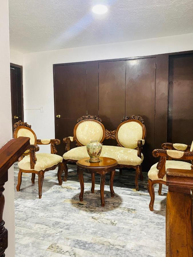 Hostal Guadalajara Cosmopolitan Providencia Ngoại thất bức ảnh