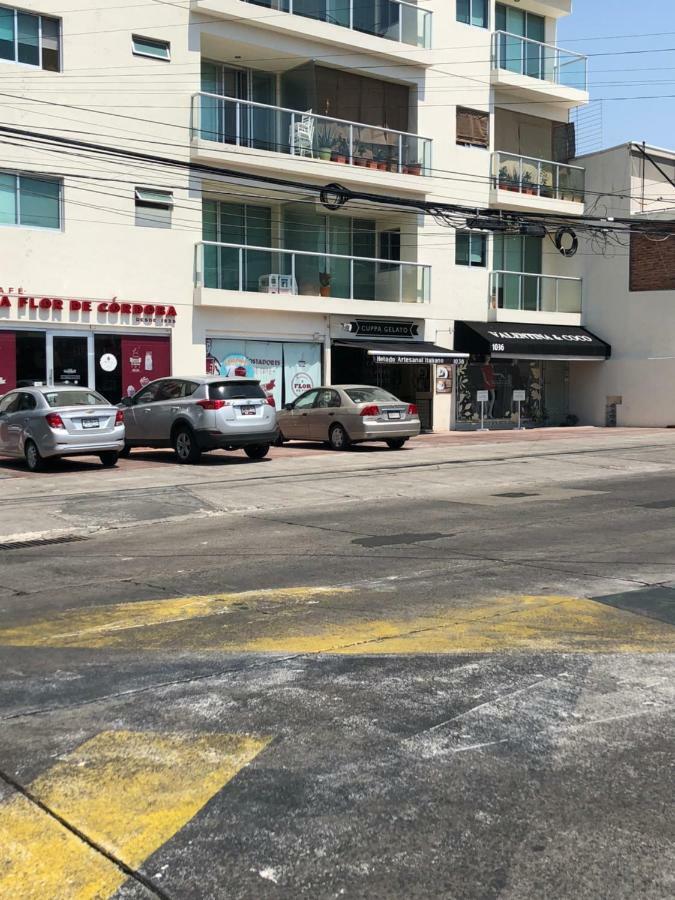 Hostal Guadalajara Cosmopolitan Providencia Ngoại thất bức ảnh
