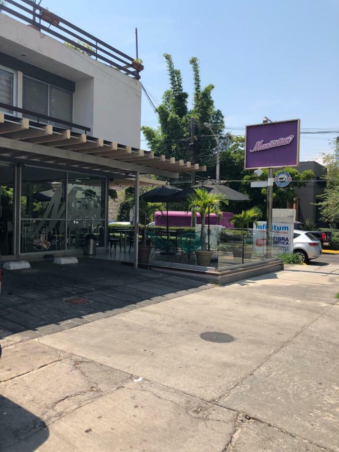 Hostal Guadalajara Cosmopolitan Providencia Ngoại thất bức ảnh