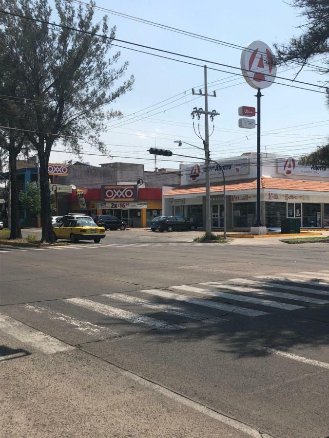 Hostal Guadalajara Cosmopolitan Providencia Ngoại thất bức ảnh