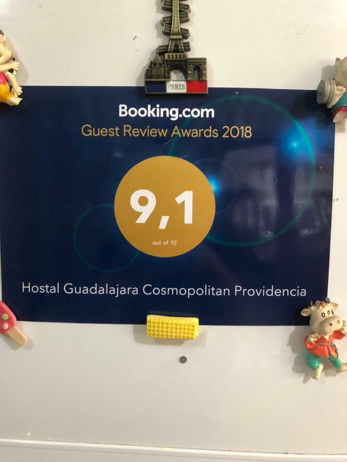 Hostal Guadalajara Cosmopolitan Providencia Ngoại thất bức ảnh